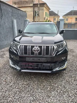 Toyota Land Cruiser Prado 2023 Black