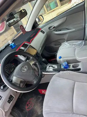 Toyota Corolla 2009 White