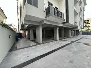 4bdrm Apartment in Phase Phase 1 Lagos for sale