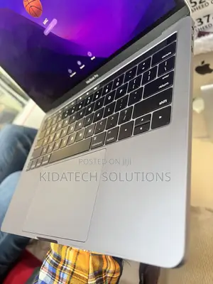 Laptop Apple MacBook Pro 2016 16GB Intel Core i7 SSD 512GB
