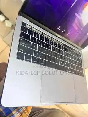 Laptop Apple MacBook Pro 2016 16GB Intel Core i7 SSD 512GB
