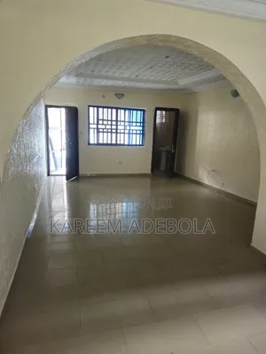 3bdrm Block of Flats in Adeoni, Berger for rent