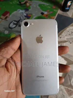 Apple iPhone 7 32 GB Silver