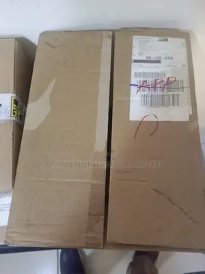 Brand New Danfoss Hydraulic Controller