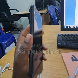 New Samsung Galaxy A04e 64 GB Black