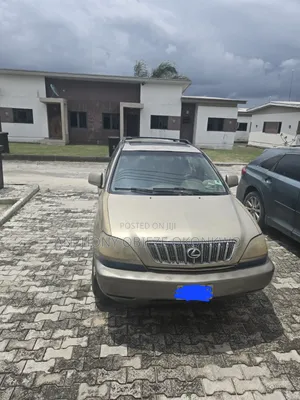 Lexus RX 2001 Gold