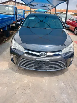 Toyota Camry LE 4dr Sedan (2.5L 4cyl 6A) 2015 Gray
