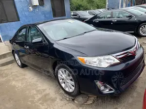 Toyota Camry XLE 4dr Sedan (2.5L 4cyl 6A) 2013 Blue