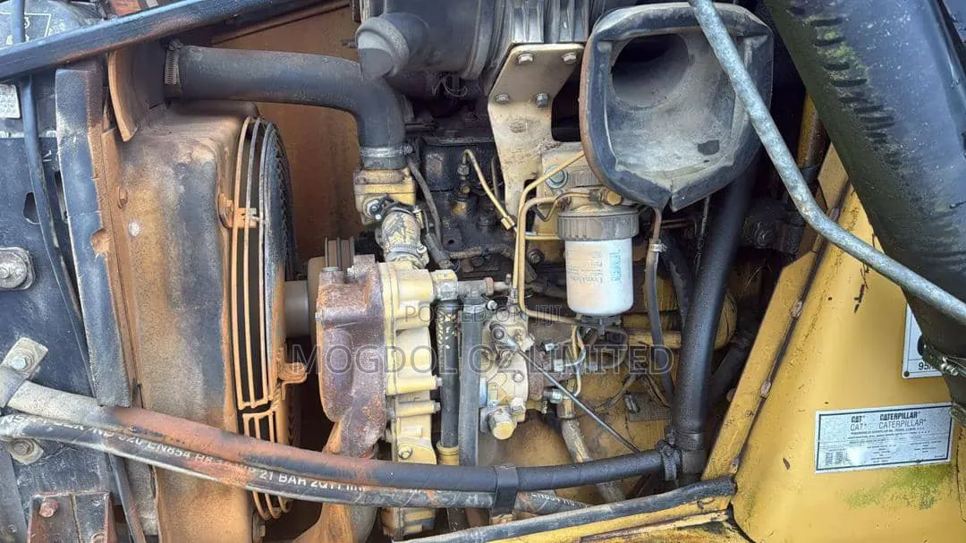 Caterpillar Backhoe 438c