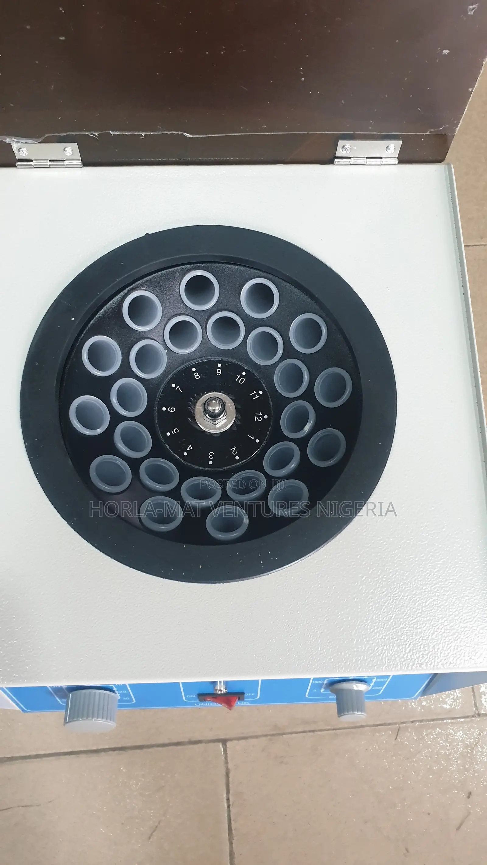 Centrifuge (24 Buckets) Analog