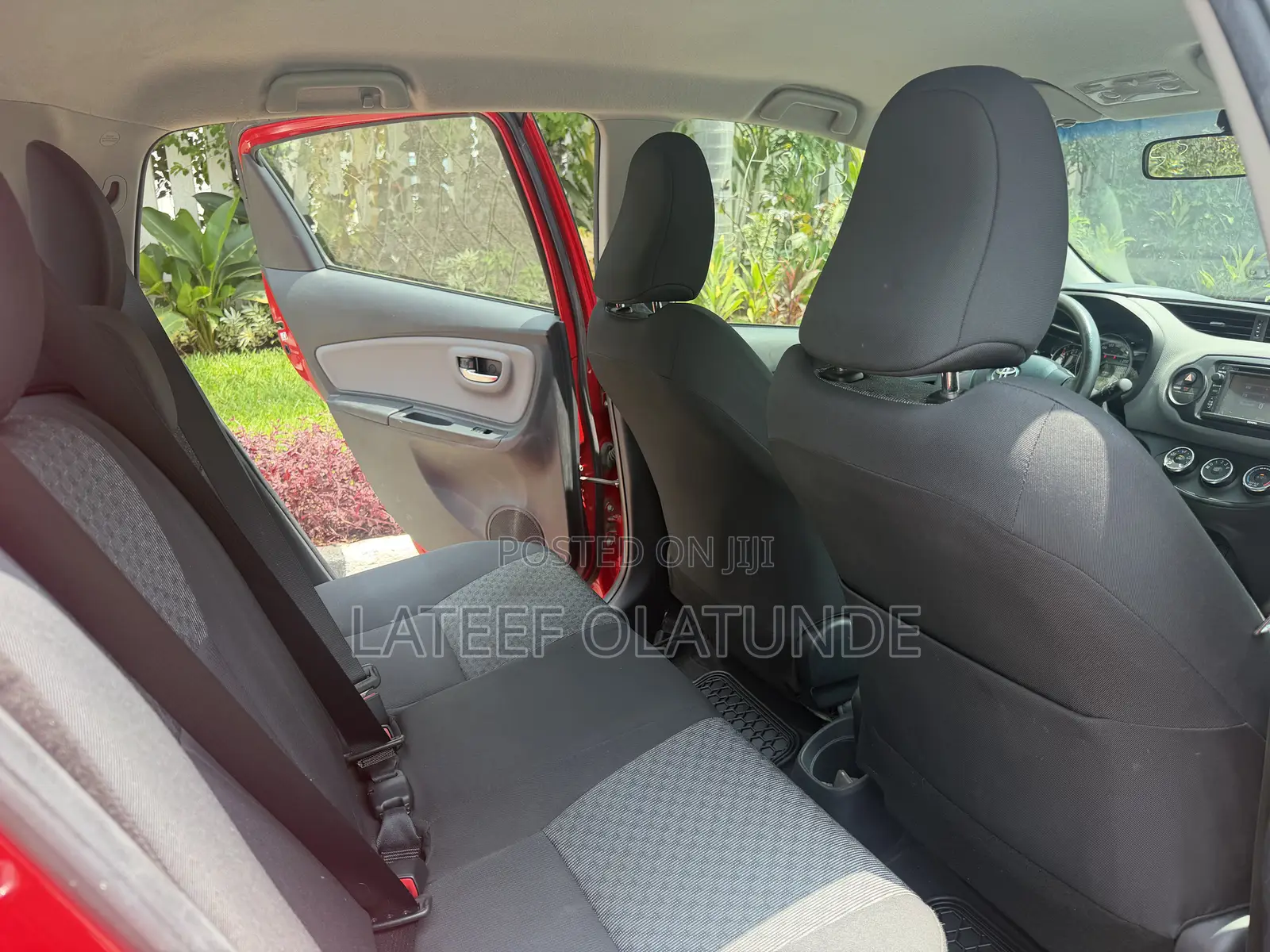 Toyota Yaris LE Hatchback 5dr 2015 Red