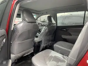 Toyota Highlander 2022 Red