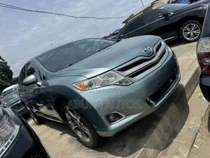 Toyota Venza V6 AWD 2011 Green