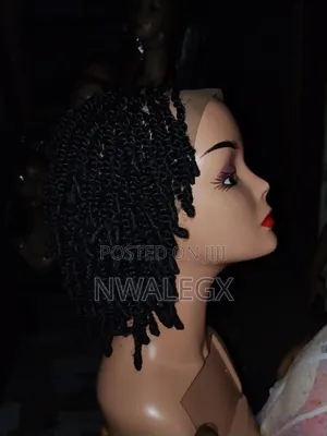 Wig - Stylist