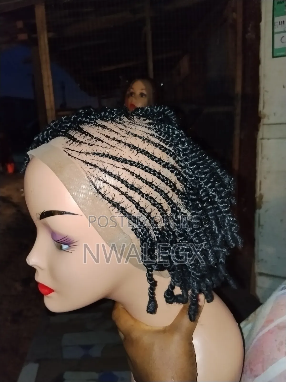Wig - Stylist