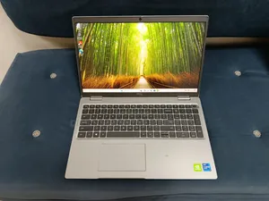 Laptop Dell Latitude 5521 16GB Intel Core i7 SSD 512GB