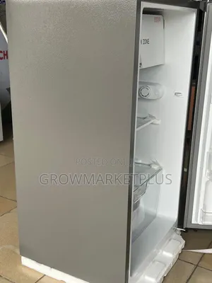 Hisense REF093DR 90L Refrigerator – Silver | 60W Low Power