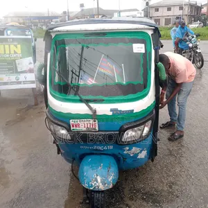 TVS King Cargo 2023 Blue