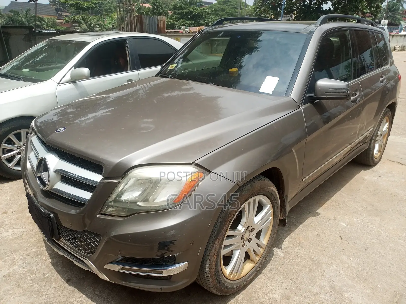 Mercedes-Benz GLK-Class 2013 Brown