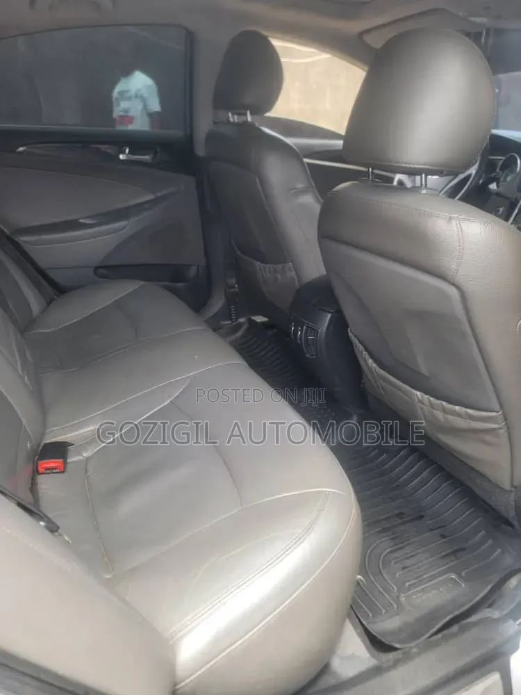 Hyundai Sonata 2013 Black