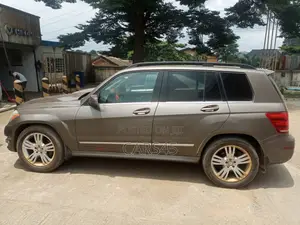 Mercedes-Benz GLK-Class 2013 Brown