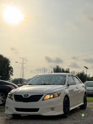 Toyota Camry SE 4dr Sedan (2.5L 4cyl 6AM) 2010 White