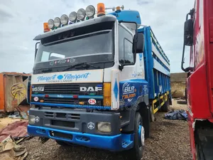 6 Tyres Daf Truck