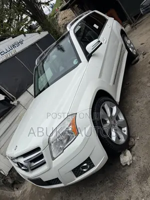 Mercedes-Benz GLK-Class 350 4MATIC 2011 White