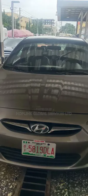 Hyundai Accent 2015 Burgundy