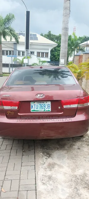 Hyundai Sonata 2009 Maroon