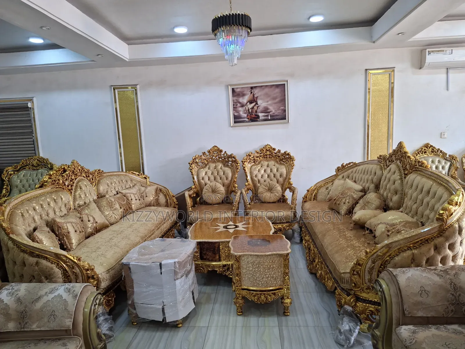 Imported Royal Sofa Chair .
