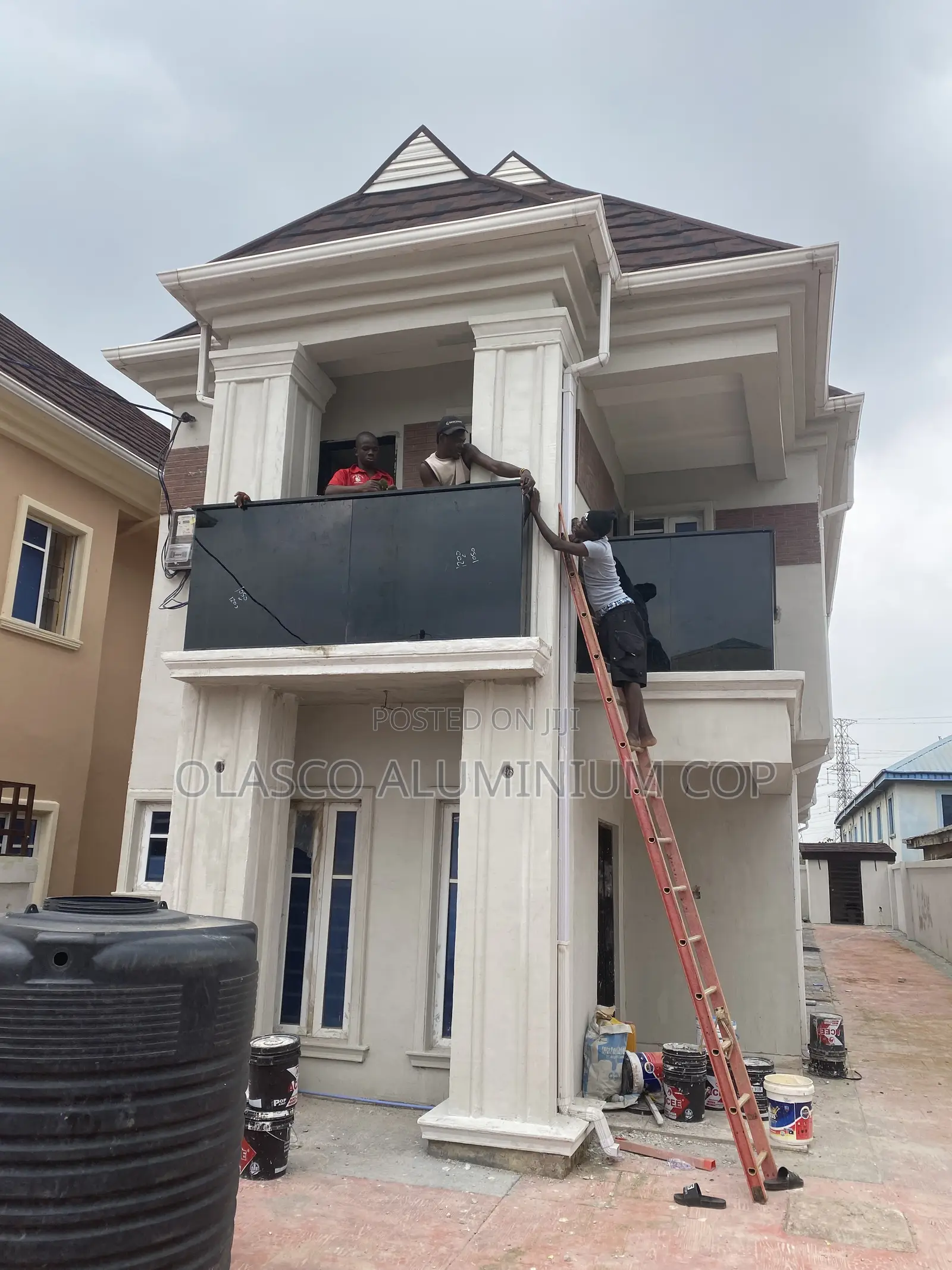Handrails With 10mm Glass