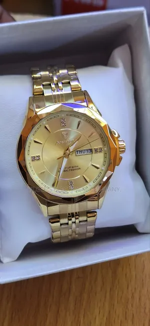 Luxury Gold Colour Poedegar Wrist Watch