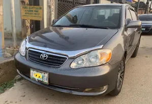 Toyota Corolla 2004 Gray