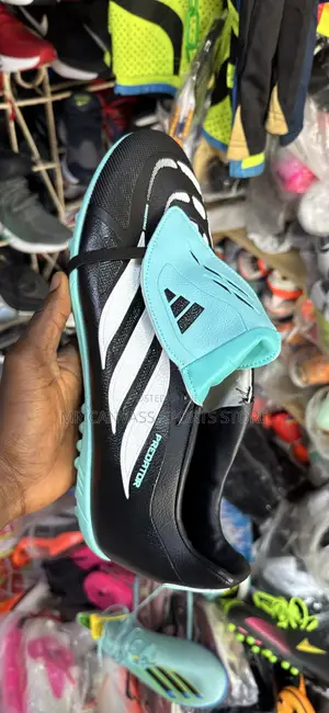 Predator Fold Over Tongue Canvass Boot