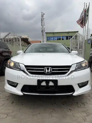 Honda Accord LX 4dr Sedan FWD (2.4L 4cyl 2A) 2013 White