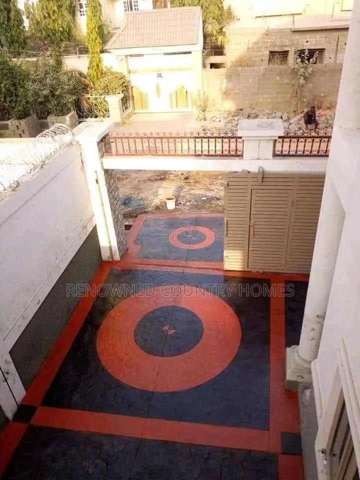 Interior and Exterior Decoration Services
