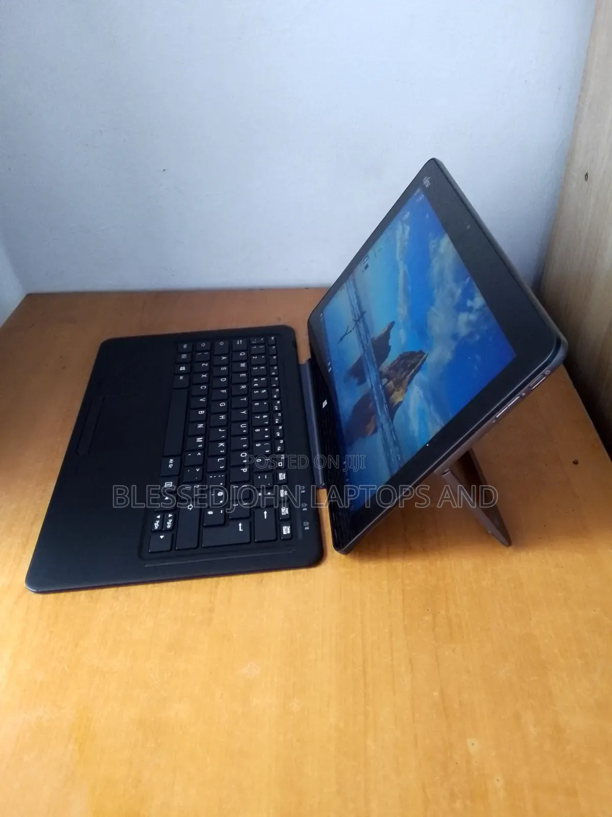 Laptop Fujitsu Stylistic Q702 4GB Intel Core i3 SSD 128GB