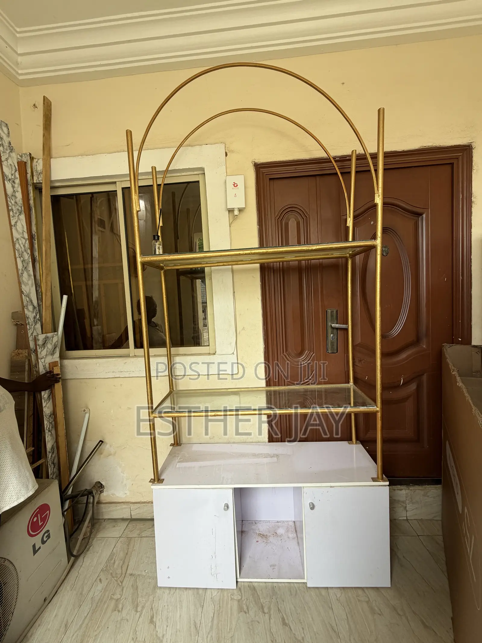 Display for Hair