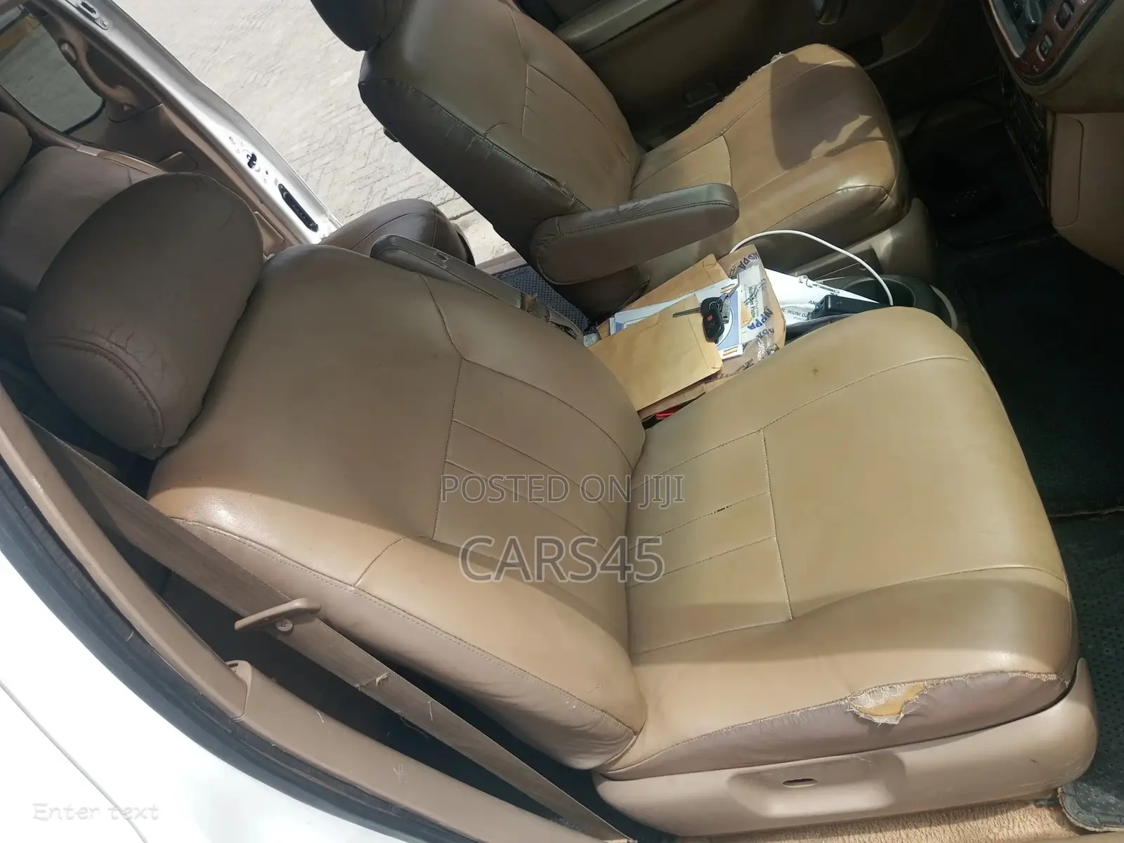 Toyota Sienna 2000 White