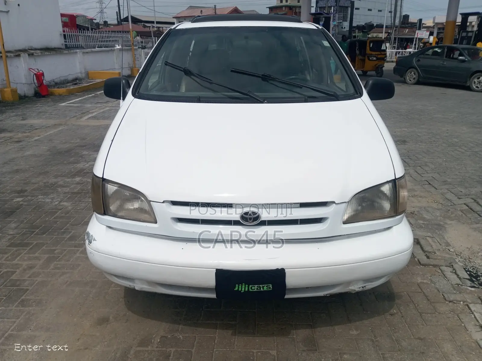 Toyota Sienna 2000 White