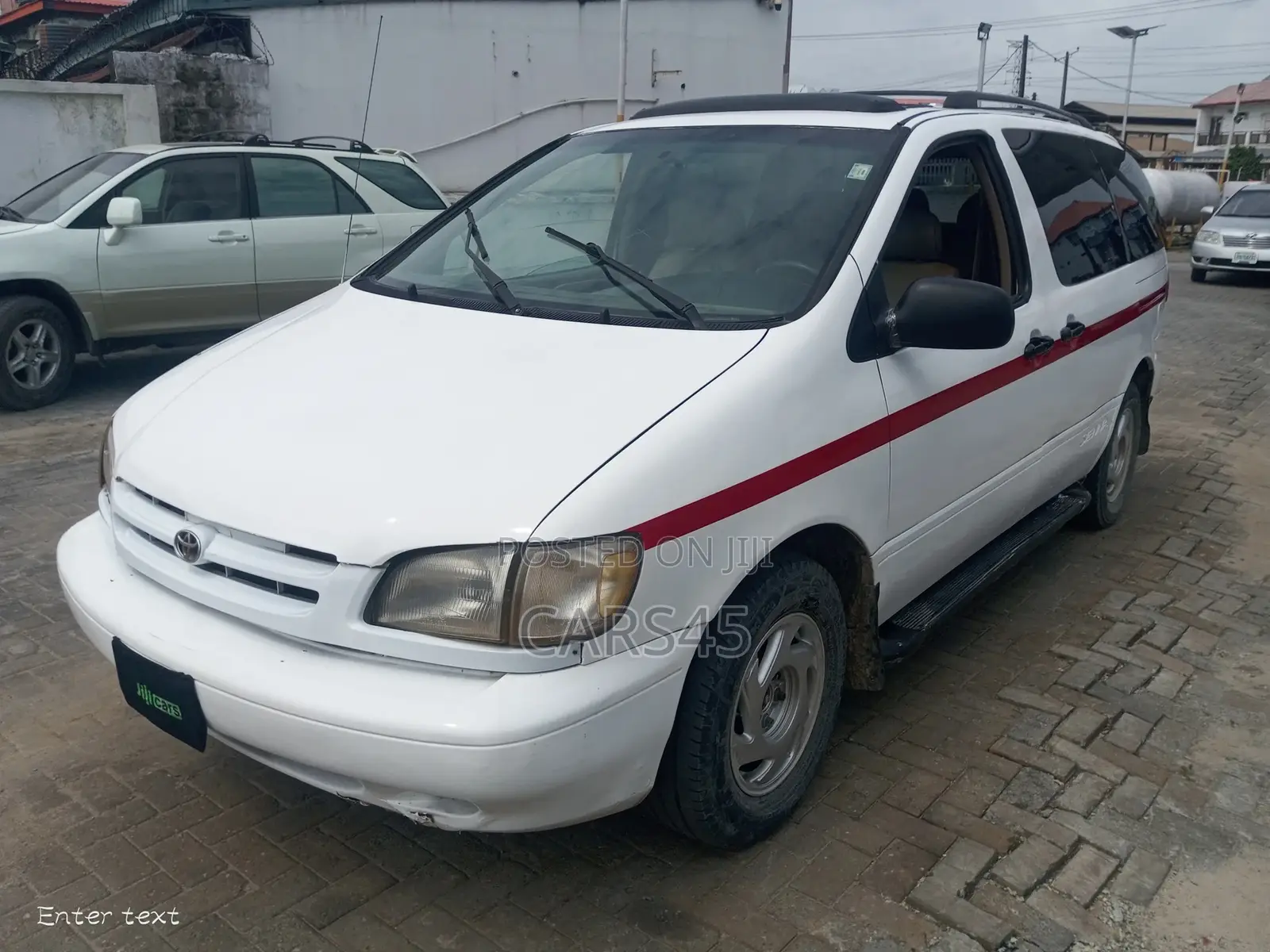 Toyota Sienna 2000 White