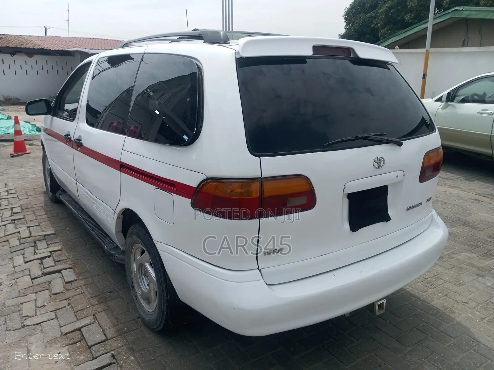 Toyota Sienna 2000 White