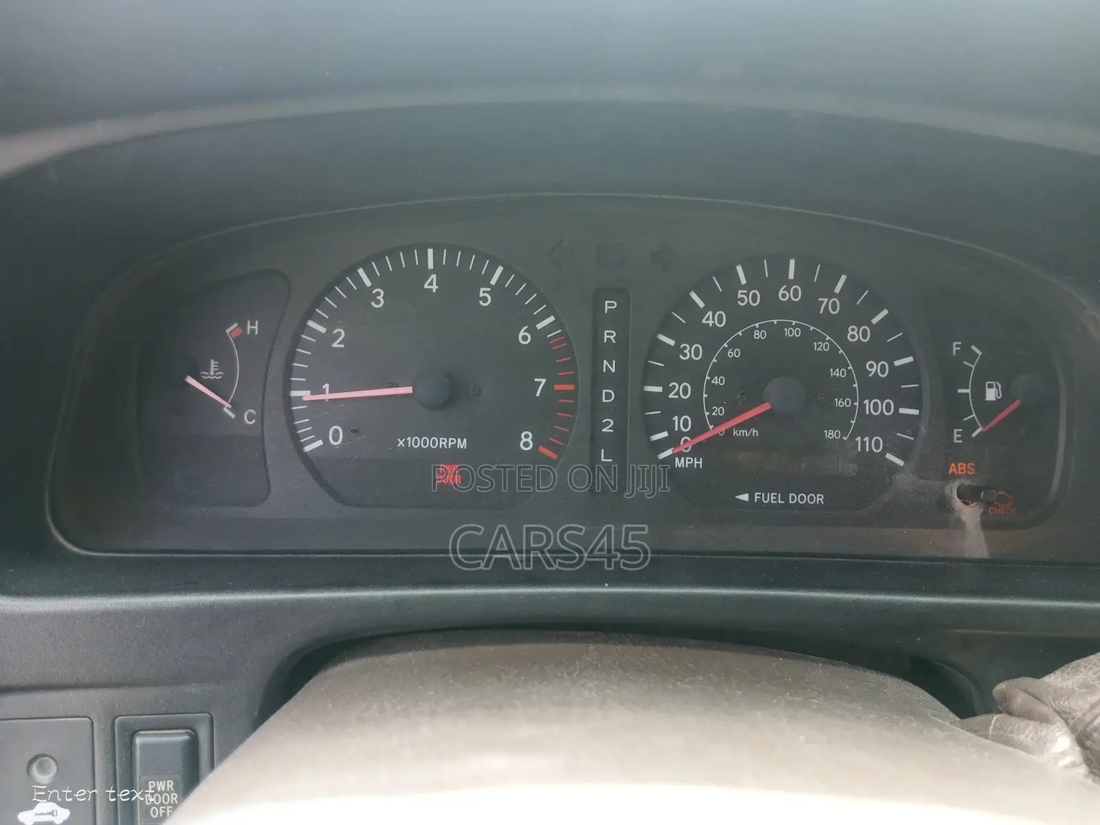 Toyota Sienna 2000 White