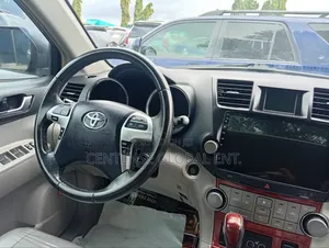 Toyota Highlander 2012 Gray