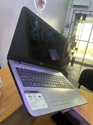 Laptop HP 15 8GB Intel Core i3 HDD 1T