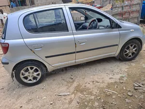 Toyota Yaris 2003 Silver