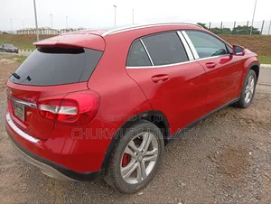 Mercedes-Benz GLA-Class 2017 Red