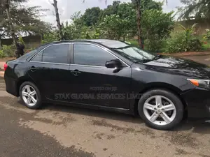 Toyota Camry SE 4dr Sedan (2.5L 4cyl 6A) 2013 Black