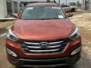Hyundai Santa Fe 2014 Gold